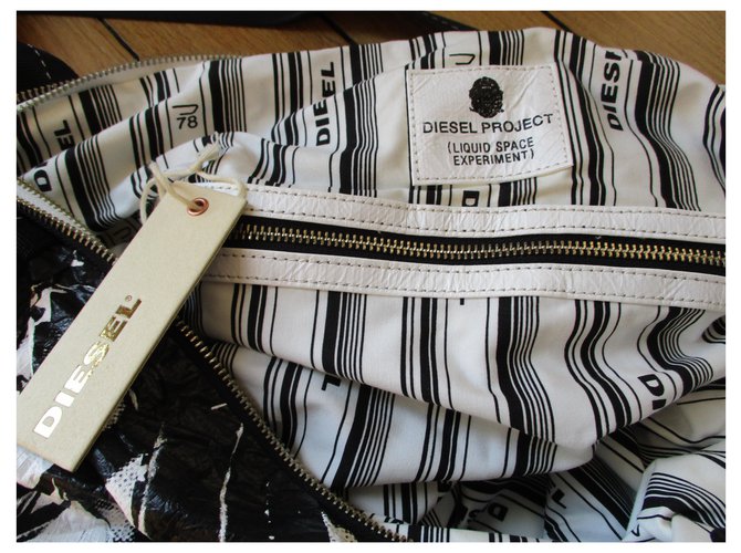 Diesel Tragetasche / Reisetasche, Papiertüte. Weiß - Ansicht 4