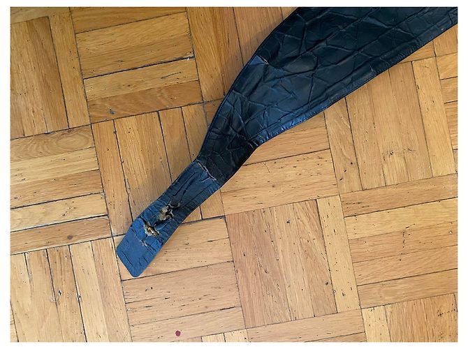 Chanel Korsettgürtel aus gestepptem Leder Schwarz Bunte Kamelien - Ansicht 6