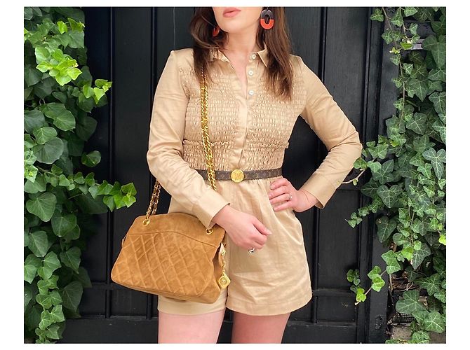 Timeless Superb Chanel bag in Camel suede with golden Caramel - view 11