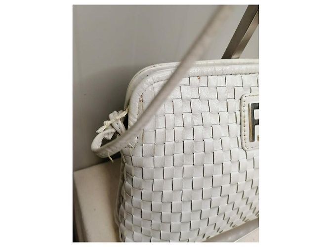 Fendi Vintage gewebte Leder Umhängetasche Weiß - Ansicht 7