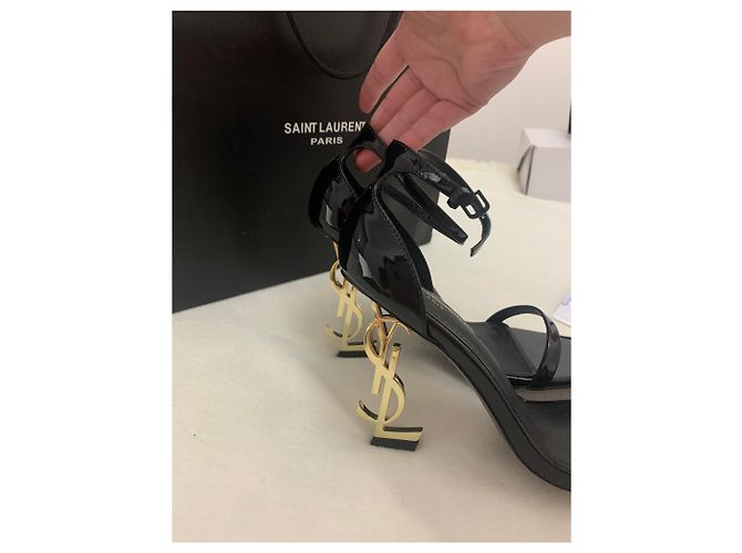 Yves Saint Laurent Sandale - Tam.37 Schwarz - Ansicht 3