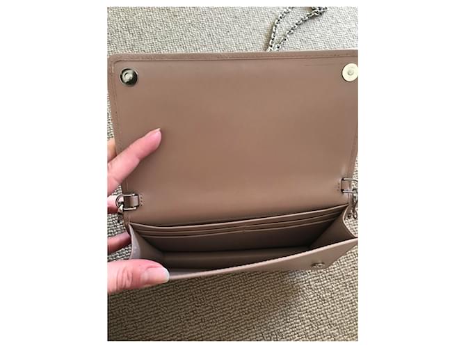Borsa a mano Prada in pelle beige - vista 2