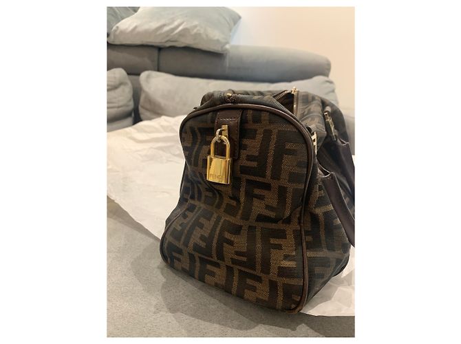 Caixa Fendi Marrom e Preta de Couro e Algodão Preto - vista 9