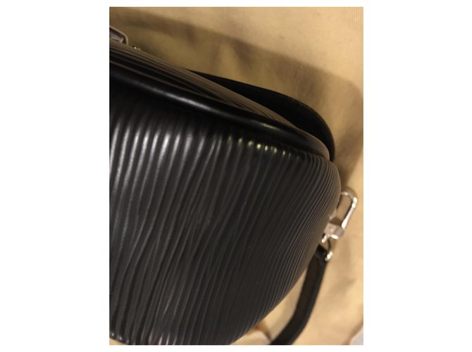 Louis Vuitton Montaigne Nero - vista 7