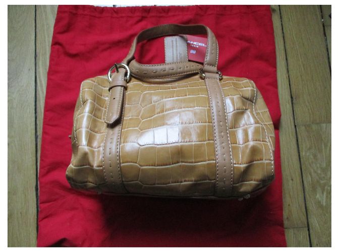 Lancel Pista da bowling in rilievo di coccodrillo beige. - vista 2