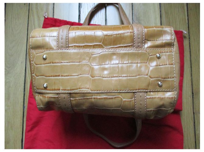 Lancel Pista da bowling in rilievo di coccodrillo beige. - vista 3