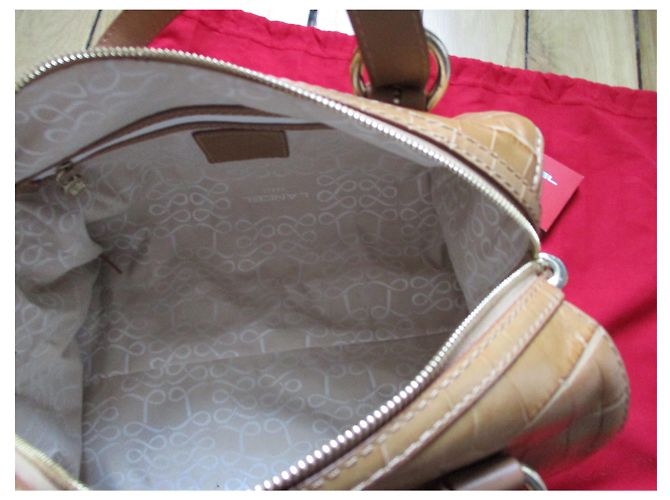 Lancel Pista da bowling in rilievo di coccodrillo beige. - vista 6
