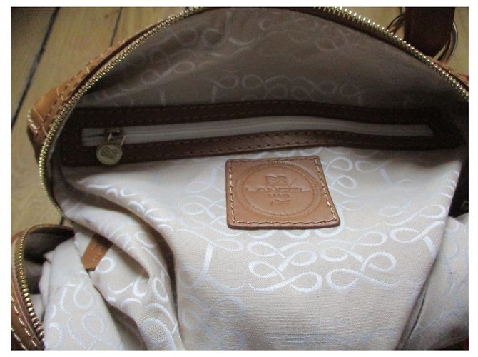 Lancel Pista da bowling in rilievo di coccodrillo beige. - vista 7