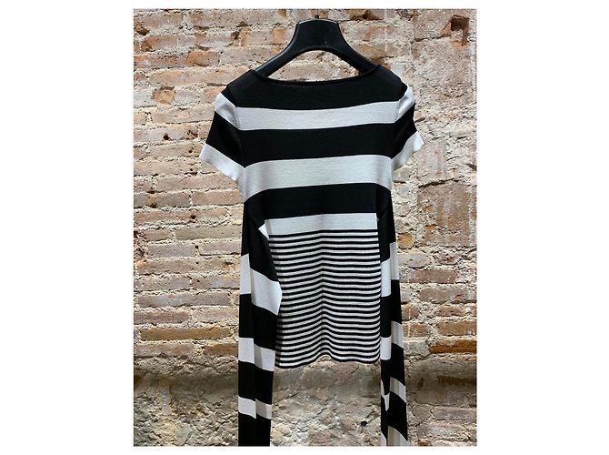 Camiseta Valentino con cinturón largo blanco negro - vista 3
