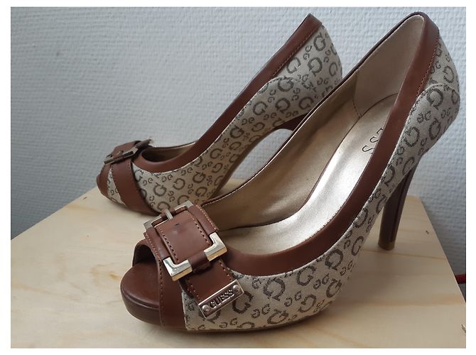 Guess High Heels Beige Stoff Größe 38.5 - Ansicht 2