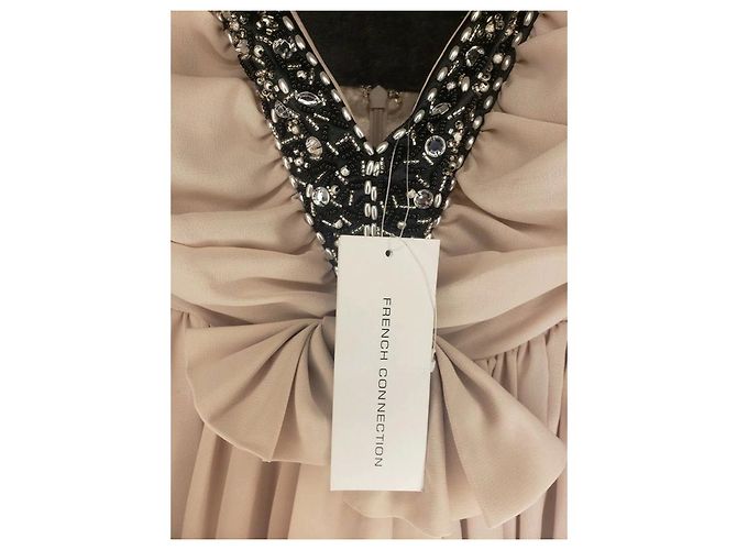 French Connection Kleid mit Perlen und Herz-Ausschnitt Flesh Fleisch - Ansicht 2