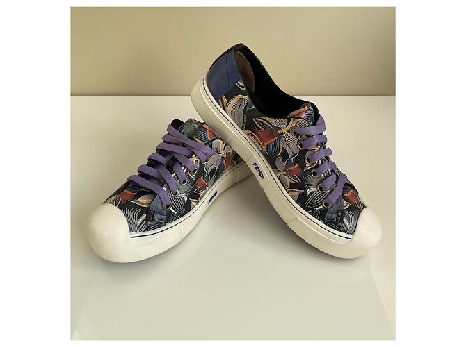 Baskets Fendi multicolores en cuir - vue 3
