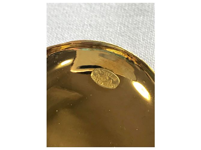 Chanel Medaillon Anhänger Goldfarben mit rotem Gripoix Stein Gold hardware - Ansicht 9