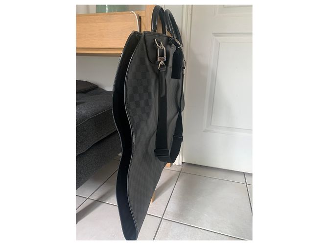 Louis Vuitton Appendiabiti  2 grucce Nero - vista 3