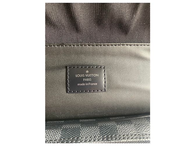 Louis Vuitton Appendiabiti  2 grucce Nero - vista 8