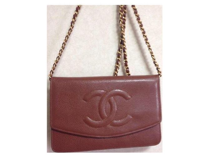 Wallet On Chain Pochette Chanel in pelle caviar marrone con catena dorata - vista 14