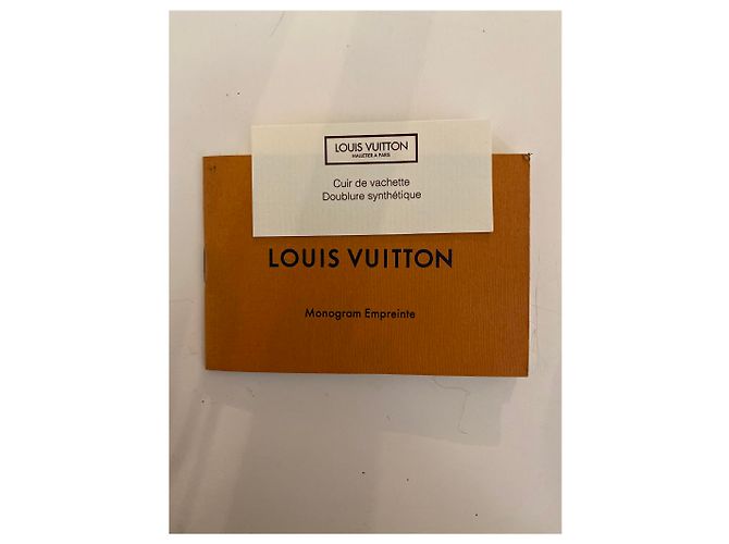 Louis Vuitton SURENNE MM black bag - view 6