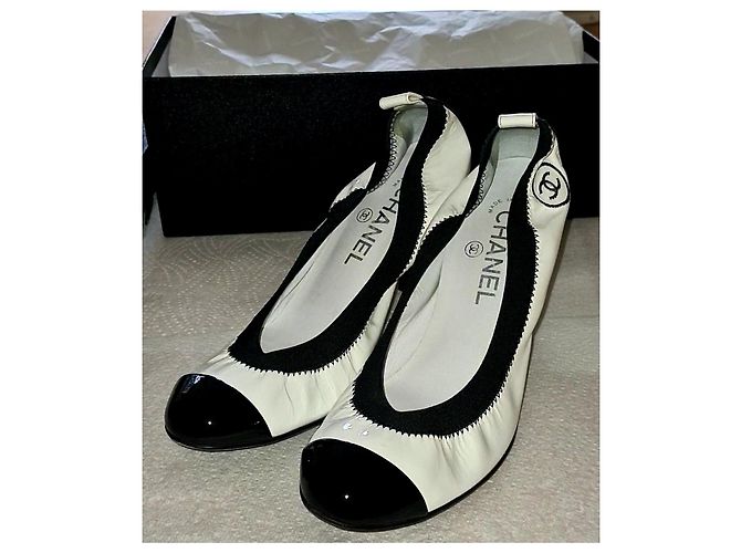 Chanel Pompe dello spirito Nero Bianco - vista 11