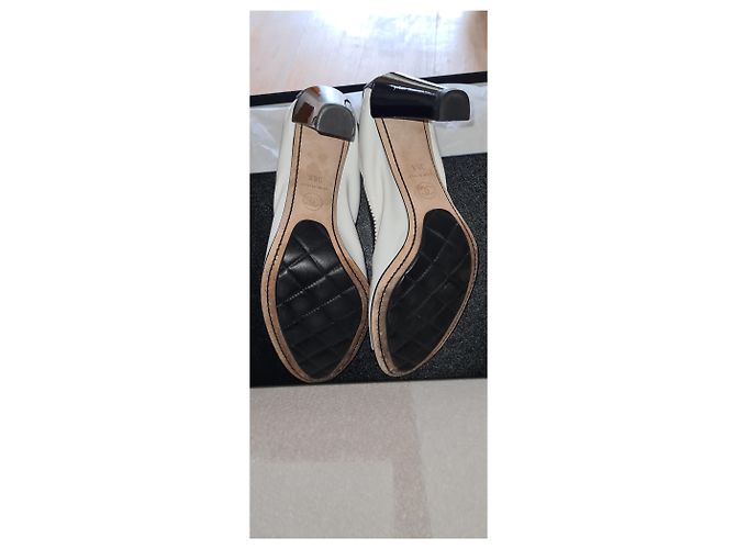 Chanel Pompe dello spirito Nero Bianco - vista 6