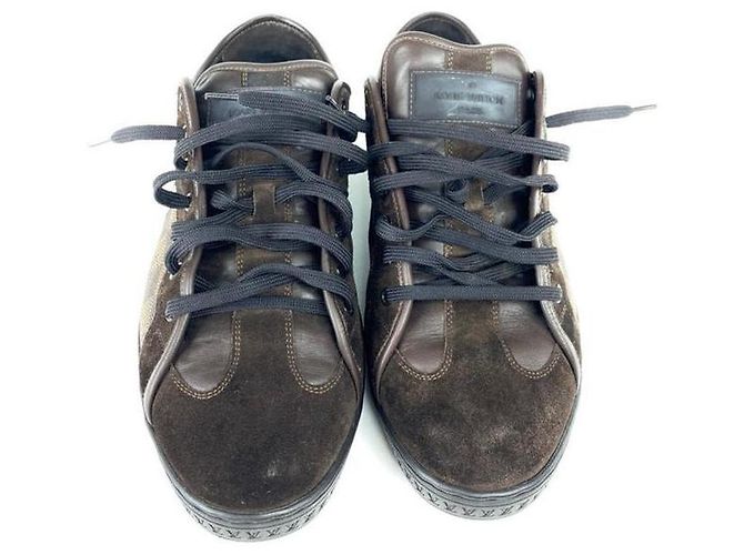 Louis Vuitton Classic Low Sneaker Men’s 9.5 is - view 3
