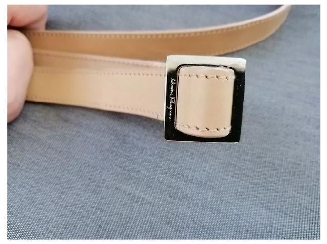 Borsa a tracolla Salvatore Ferragamo in pelle bianca Bianco - vista 6