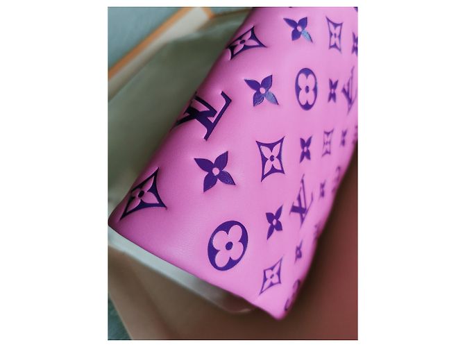 Louis Vuitton LV Pochette Coussin Pink - Ansicht 16