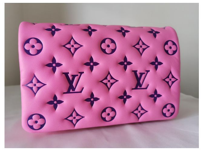 Louis Vuitton LV Pochette Coussin Pink - Ansicht 7