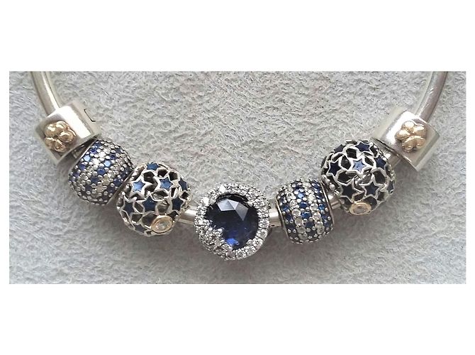 PANDORA Gold und Nacht - mit oder ohne Armband 19 cm Silber Weiß Blau Golden Metallisch Marineblau Dunkelblau Silber Hardware Gold hardware - Ansicht 2