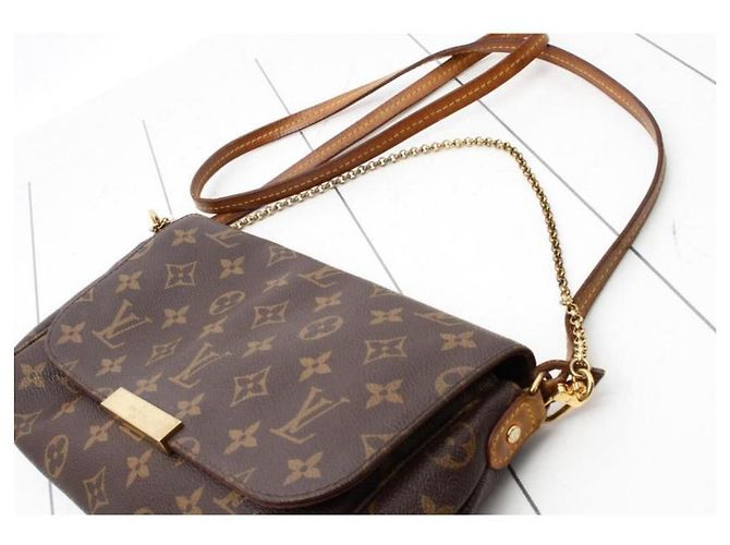 Organizer Louis Vuitton Monogram Favorite 2way Crossbody Flap Brown - view 2