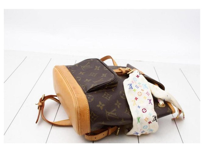 Louis Vuitton Sac à dos Monogram Mini Montsouris PM - vue 6