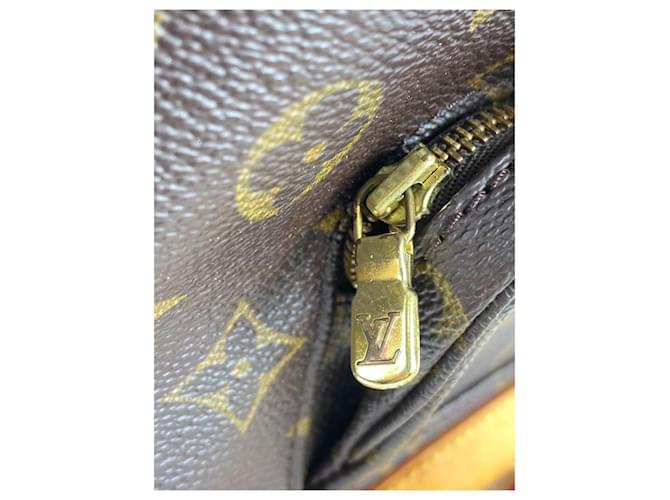 Louis Vuitton Sac à dos Monogram Mini Montsouris PM - vue 9