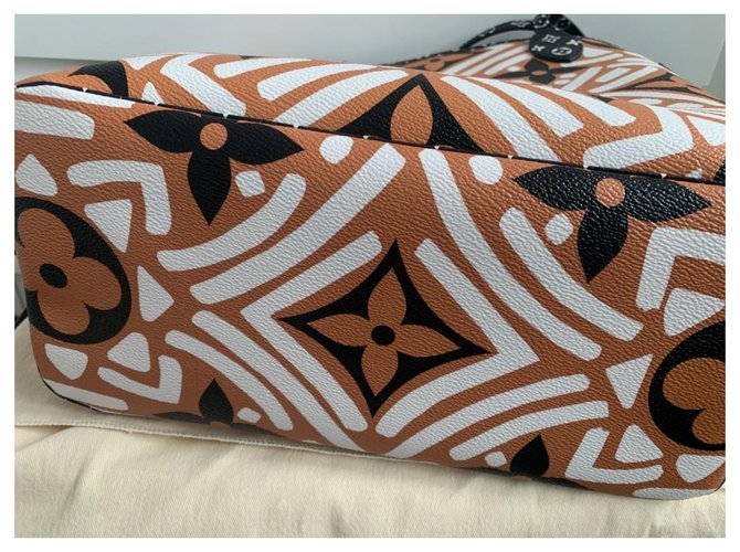 Louis Vuitton LV CRAFTY NEVERFULL MM Caramello - vista 7
