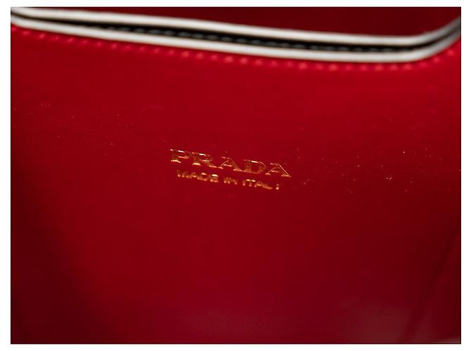Double Prada gefütterte Kompakttasche aus Saffiano-Leder - Prada Panier Medium - Ansicht 18