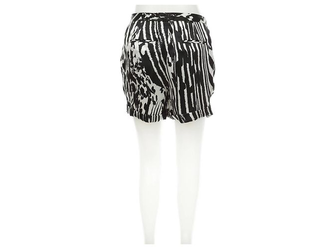 By Malene Birger Seiden Shorts Schwarz Weiß - Ansicht 2