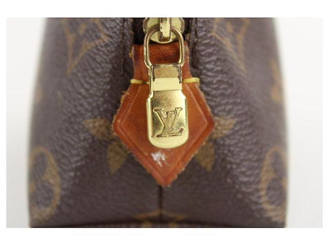 Louis Vuitton Astuccio per cosmetici Monogram Demi Ronde 3lvs1211 - vista 4