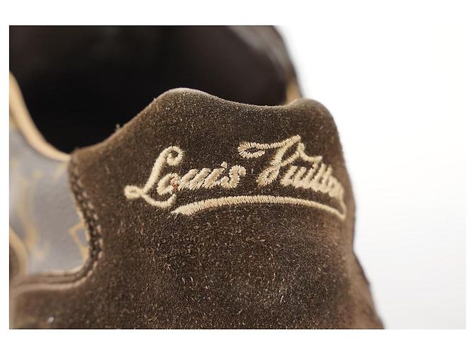 Louis Vuitton Männer LV10 oder US11 Brauner Wildleder Monogram Energie Sneaker - Ansicht 9