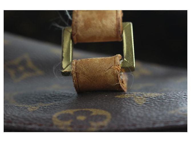 Louis Vuitton Borsa tote con zip Mezzo monogramma Cabas - vista 4