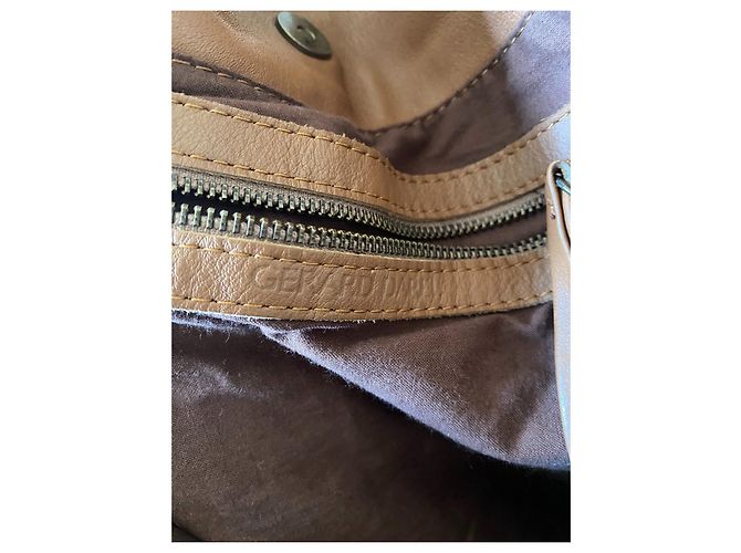 Borsa da viaggio Gerard Darel in pelle color caramello - vista 8