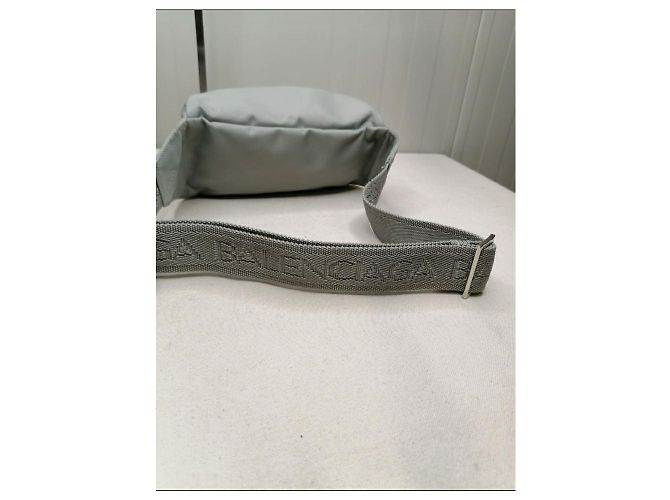 Balenciaga Beuteltasche Grau Segeltuch - Ansicht 10