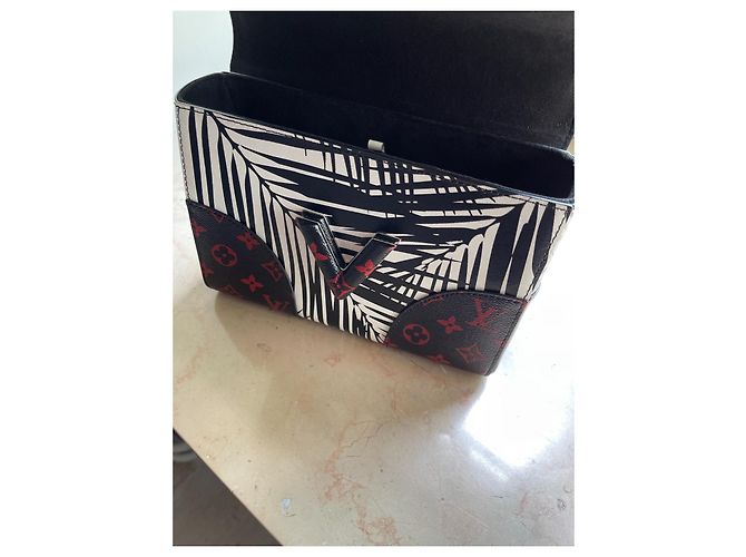 Borsa a mano Louis Vuitton Twist MM Palm Leaves in pelle - vista 2