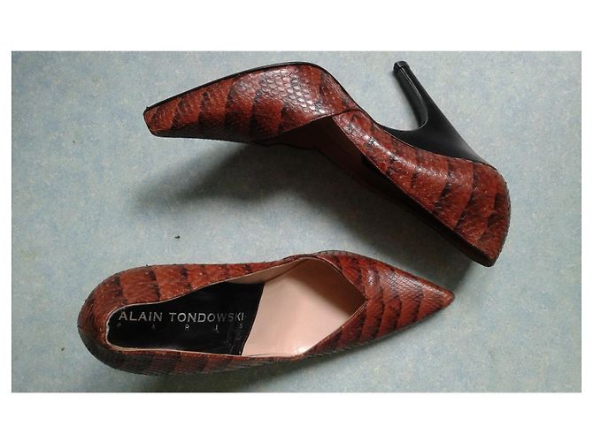 Autre Marque Alain Tondowski Python Heels Brown - view 9
