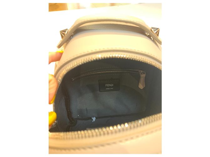 Fendi kleiner Rucksack grau Leder Blumen - Ansicht 8