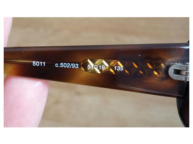 Par de gafas de sol modelo CHANEL 5011 - año 2000 Castaño Avellana Castaña Chocolate Marrón oscuro - vista 5