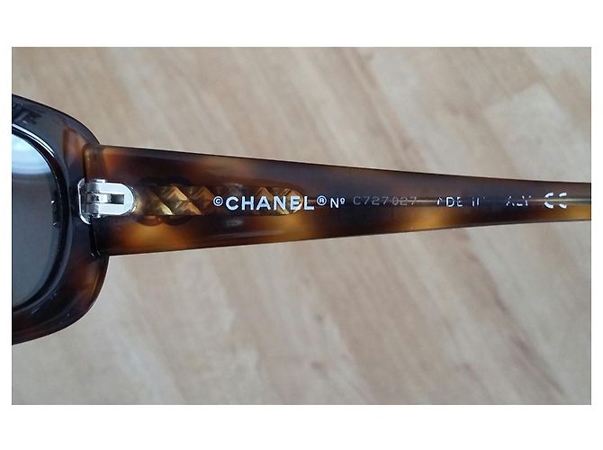 Par de gafas de sol modelo CHANEL 5011 - año 2000 Castaño Avellana Castaña Chocolate Marrón oscuro - vista 6