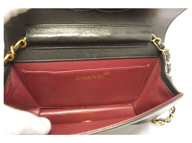 Pochette CHANEL per borsa a tracolla con patta e catena in pelle di agnello trapuntata nera Nero - vista 10