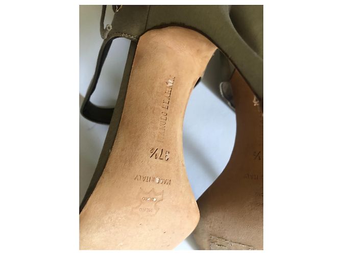 Sandali Manolo Blahnik in Raso Khaki Metallizzato 37.5 Cachi Metallico - vista 11