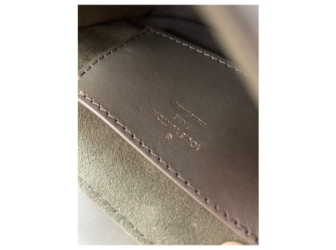 Louis Vuitton Multipochette new wave Verde oliva - vista 4