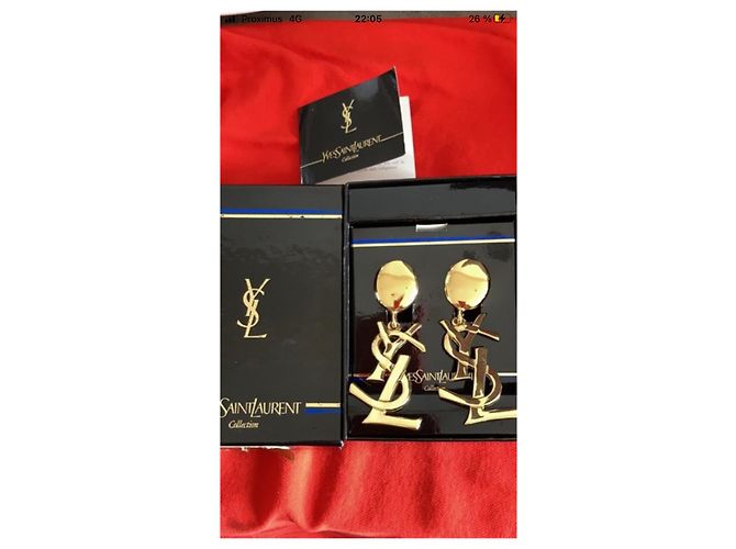 Orecchini Yves Saint Laurent Gold hardware - vista 2