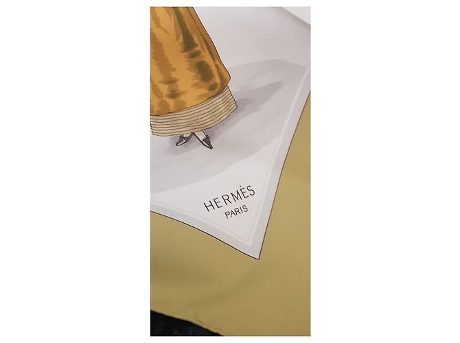 Autre Marque Bufanda Hermès de seda amarilla Amarillo - vista 2
