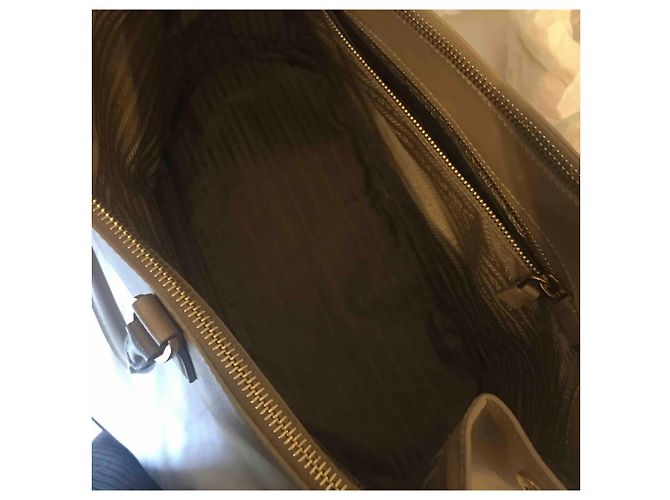 Tote Bag Prada Saffiano Lux in "Sabbia" Beige - vista 14